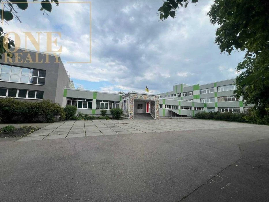 Продаж 4к квартири 95,5 кв. м Троєщина, ТРЦ РайON, Зручна ло