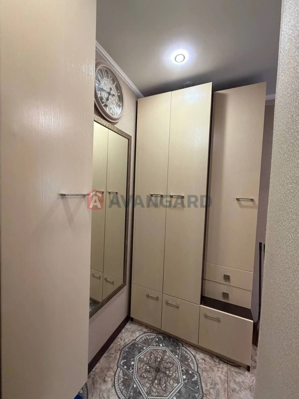 Продається дуже світла та затишна квартира на зручному 2-му