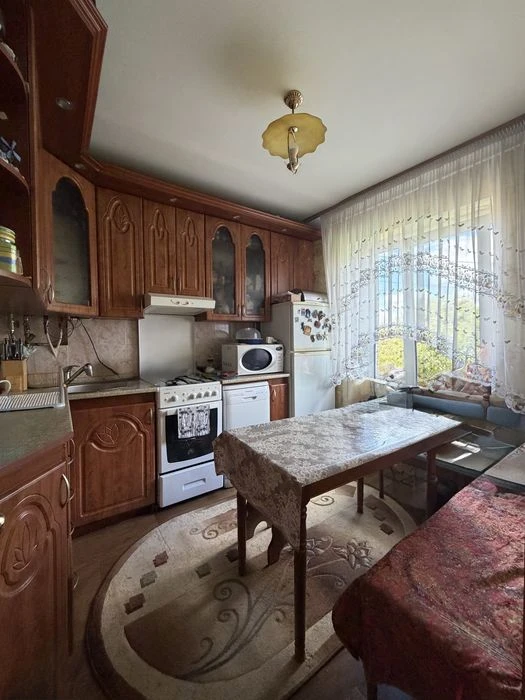 Продаж 2х кімнатної квартири в самому центрі міста біля кіно