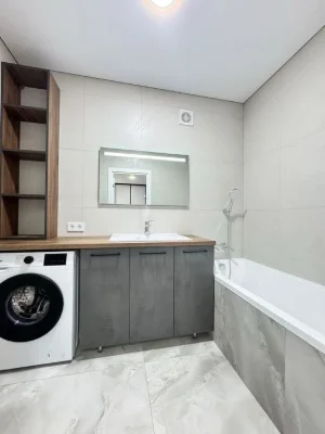 Продаж квартири з ремонтом і автономним опаленням