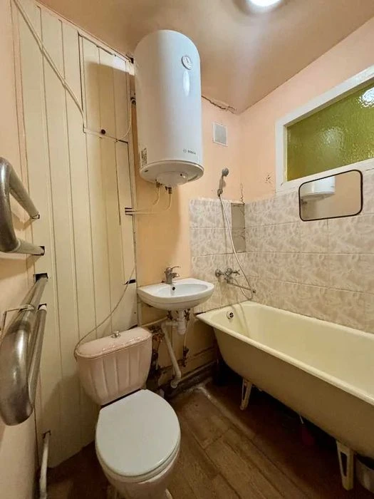 Продам 1к.квартиру Пихтовый пер.(Пихтовый)! Рабочая!Зеленый