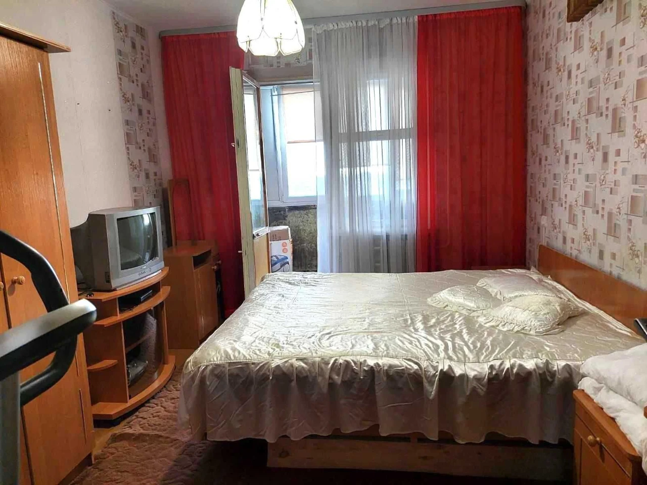|  Продаж 3-кімнатної квартири в утепленому будинку • 60000$