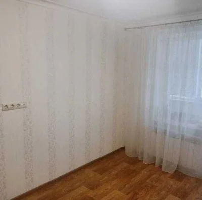 Продам однокімнатну квартиру на ХТЗ з капітальним ремонтом.