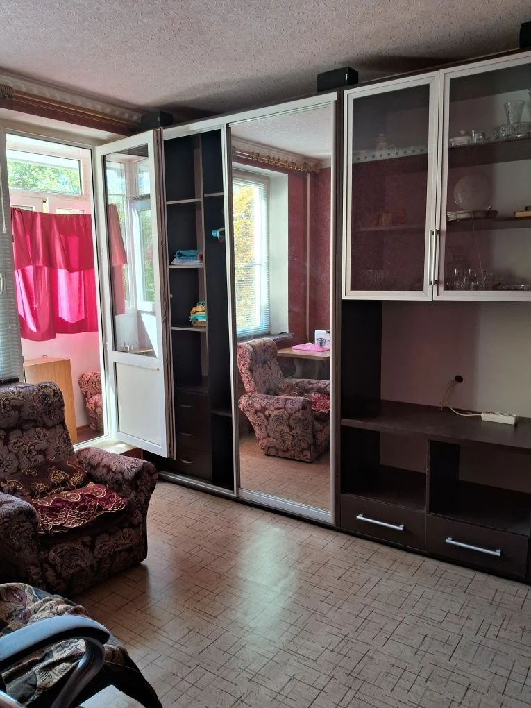 Алексеевка, Продам 1ком.кв 3/9 пр. Победы 54