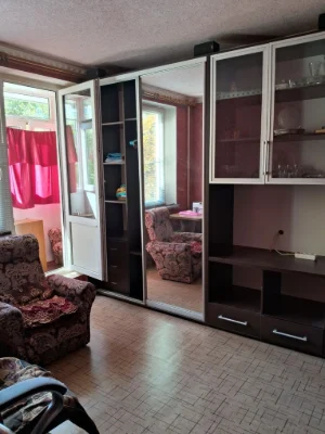 Алексеевка, Продам 1ком.кв 3/9 пр. Победы 54