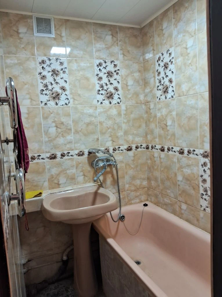 Алексеевка, Продам 1ком.кв 3/9 пр. Победы 54