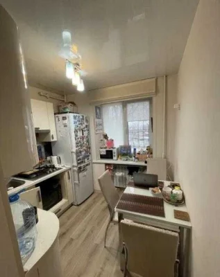 Продаж 1 к.із.кв. великої площі, Салтівка, біля метро.