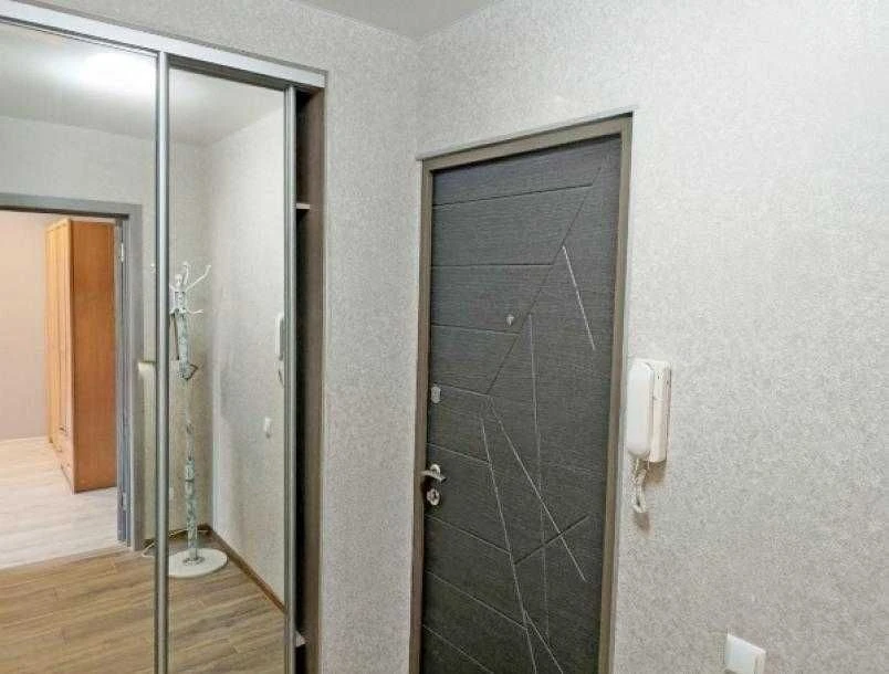 Продам квартиру 1 ком. метро Спортивная