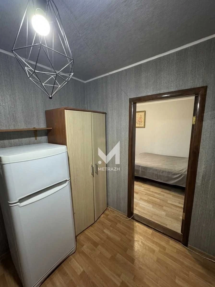87454 Продається 2-кімнатна квартира метро  23 серпня в 5 хв