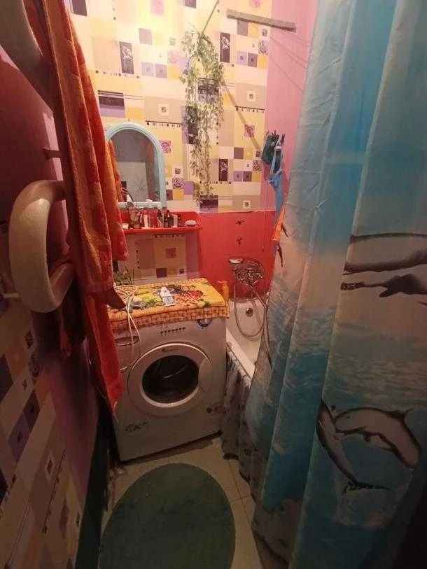 В продаже уютная квартира, район Коммунальный рынок.