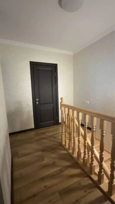 Продаж укомплектованого котеджу на Демянчука