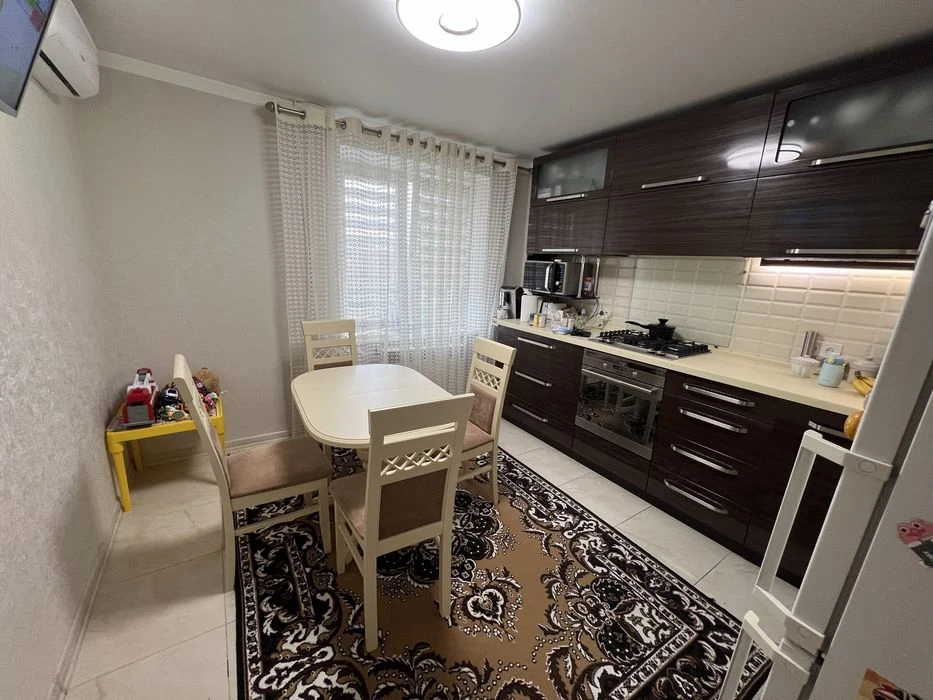 Продам 2к кв/центр/Никольская