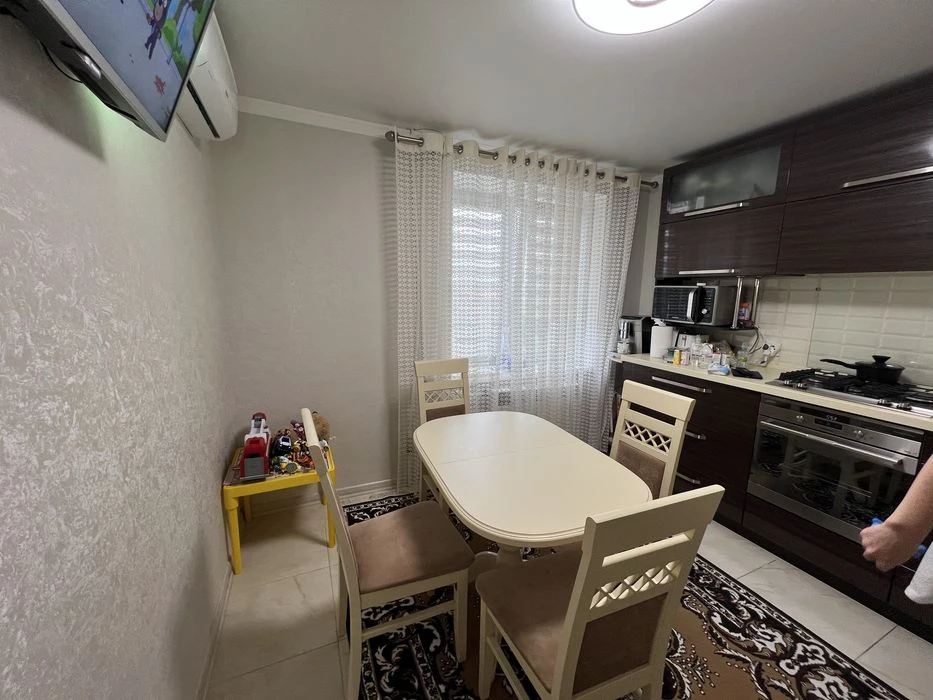 Продам 2к кв/центр/Никольская