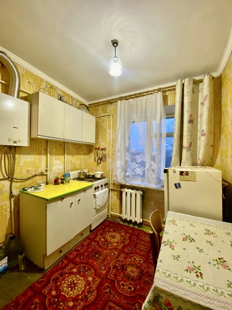Продаж бюджетної 1к квартири