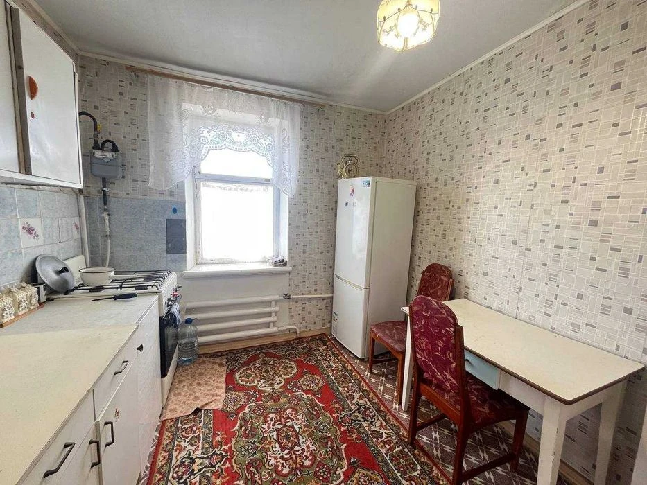Продам затишну 1 к/к  у мальовничому місці