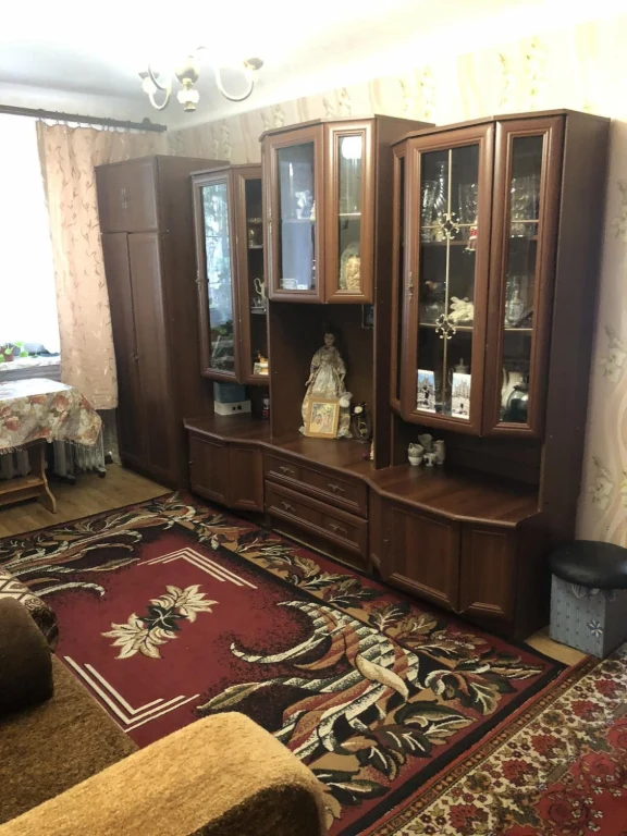 Продам 2к. По вул. Охтирська