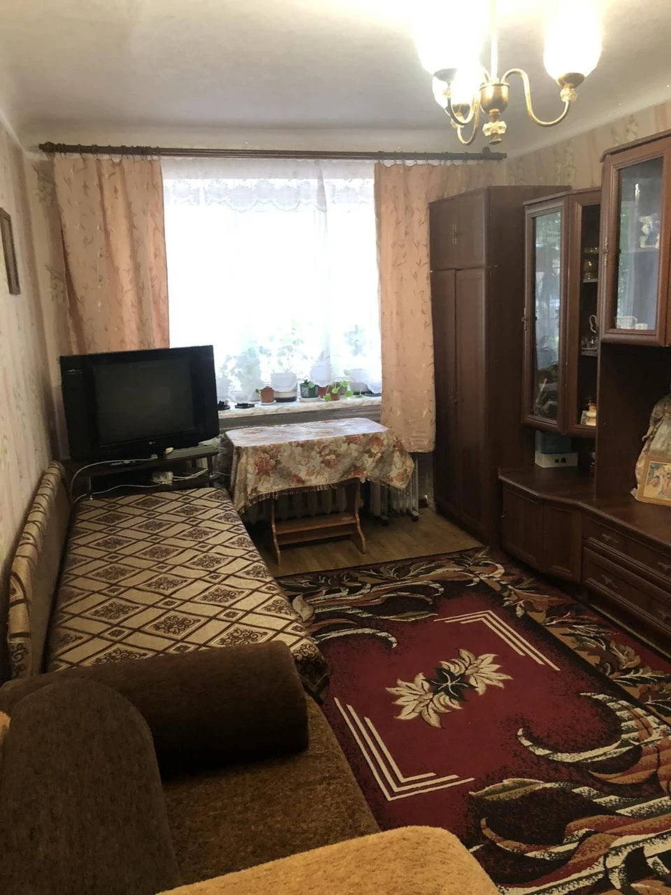 Продам 2к. По вул. Охтирська