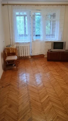 Продаж 3 кімнатної квартири Район ЮТ3 Театральна біля парку