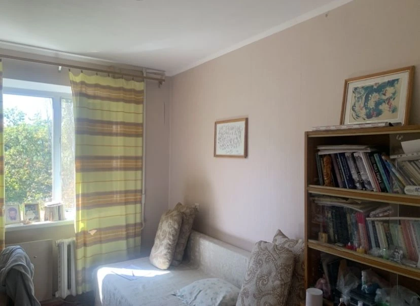 Продаж 3 кімнатної квартири Район ЮТ3 Театральна біля парку
