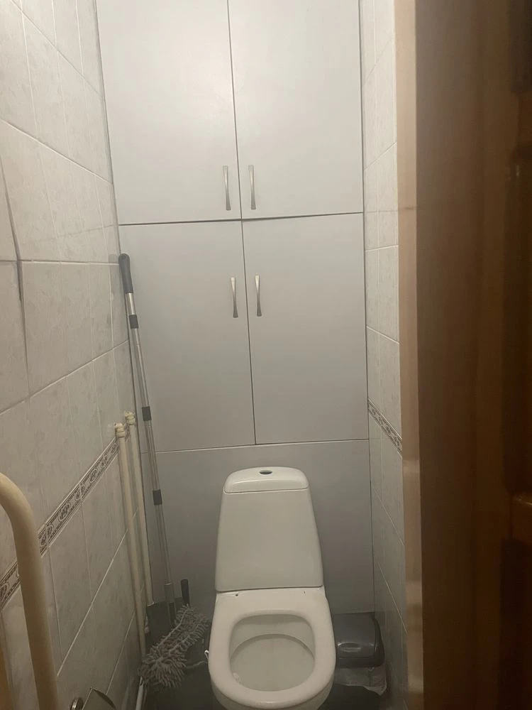 Продам 3 кім квартру в цеглчному будинку  на вул Холодноярсь