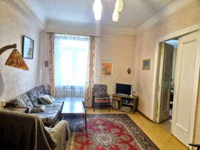 Apartment. Dnipro, Lazaryana St.