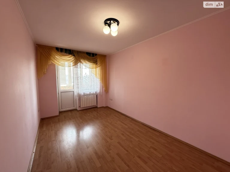 Продаж Квартира Бам