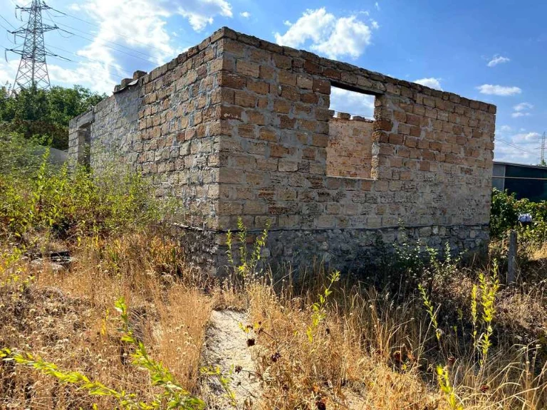 Ділянка. Миколаїв, Безіменна вул.