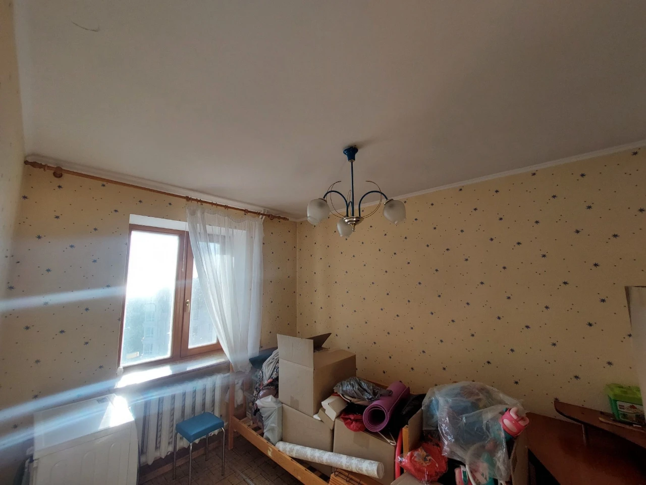 Продаю 4 комн квартиру Центр 8 Марта с ремонтом и мебелью ря
