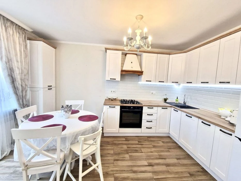 ПРОДАЖ 3 кім квартири, вул. Карпенка