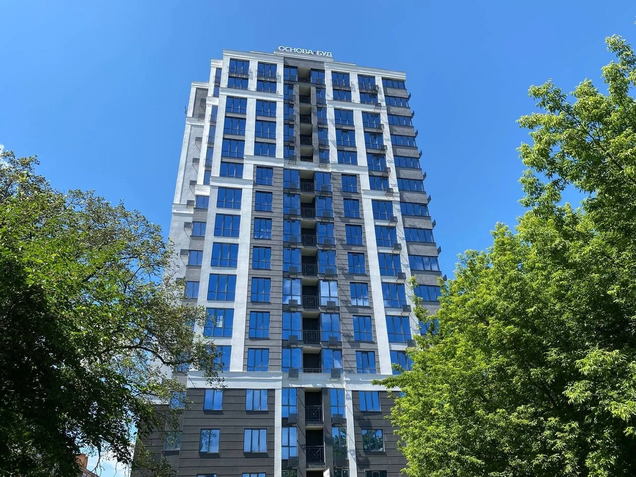 Продаж! 2-кімнатна квартира в ЖК Kyiv Sky, центр Чернігова