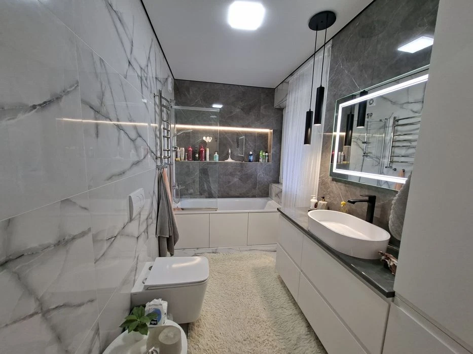 Продаж 2 котеджу в с.Підгородне