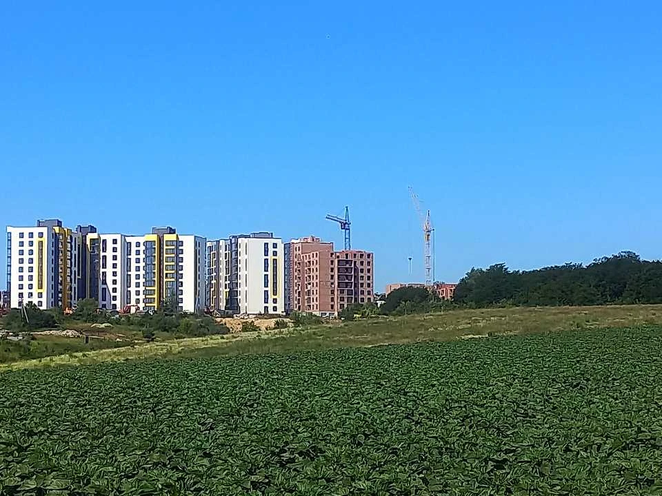 Ділянка. Тернопіль, 15 Квітня вул.