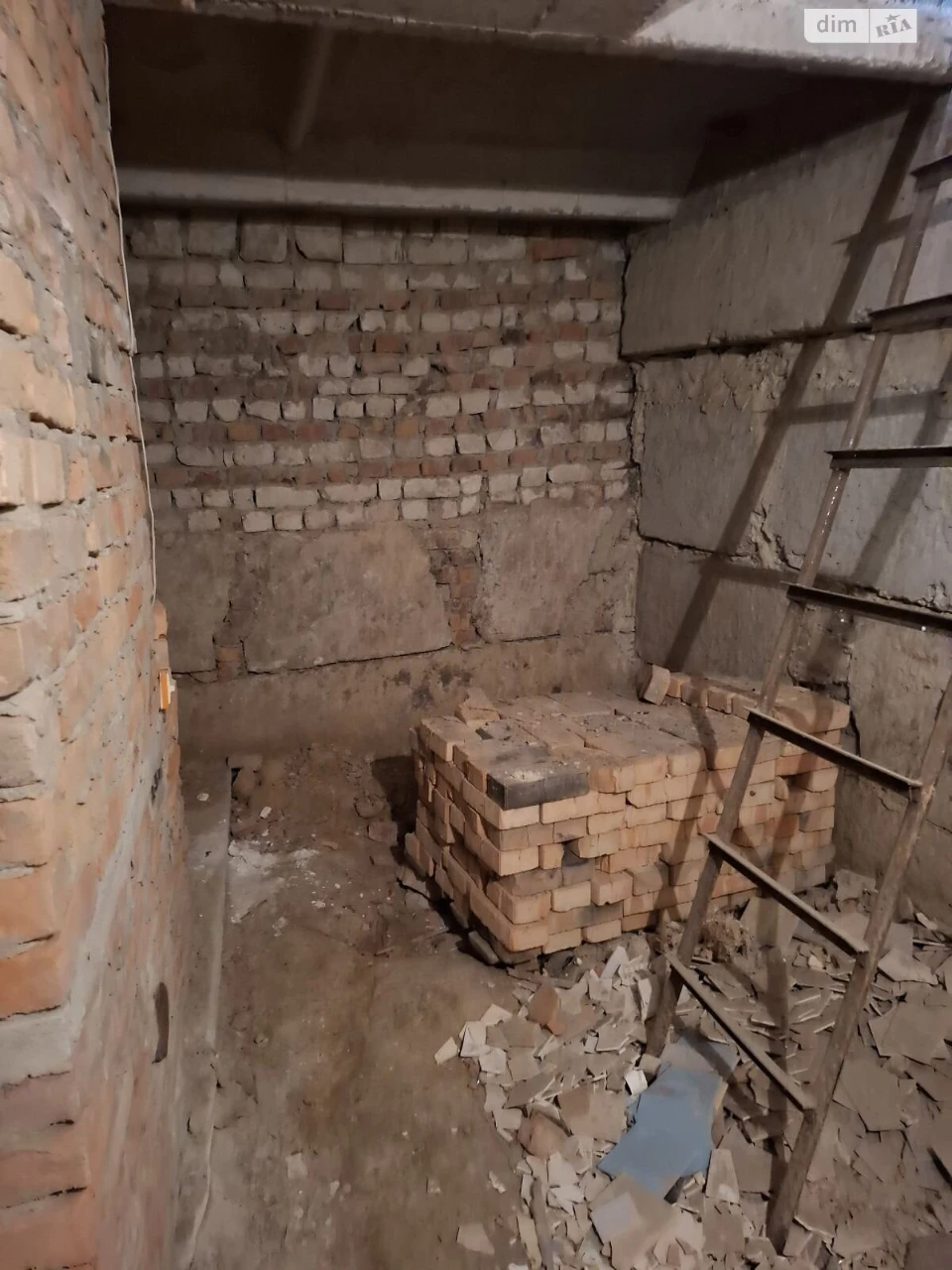 Продаж Окремий гараж Бам