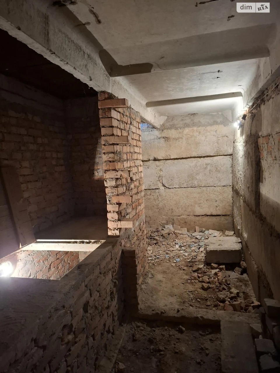 Продаж Окремий гараж Бам