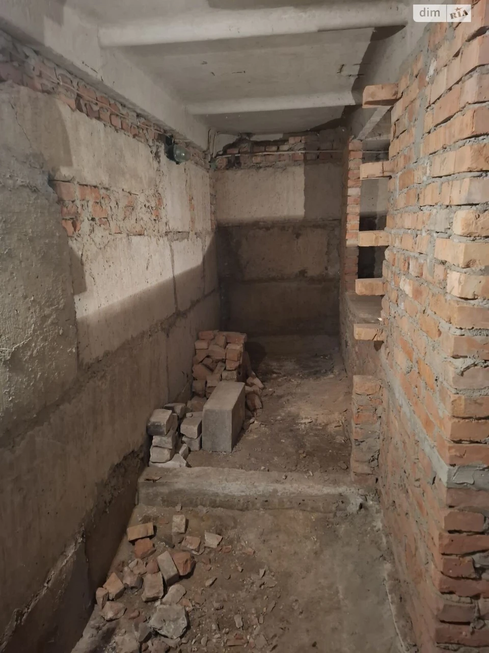 Продаж Окремий гараж Бам