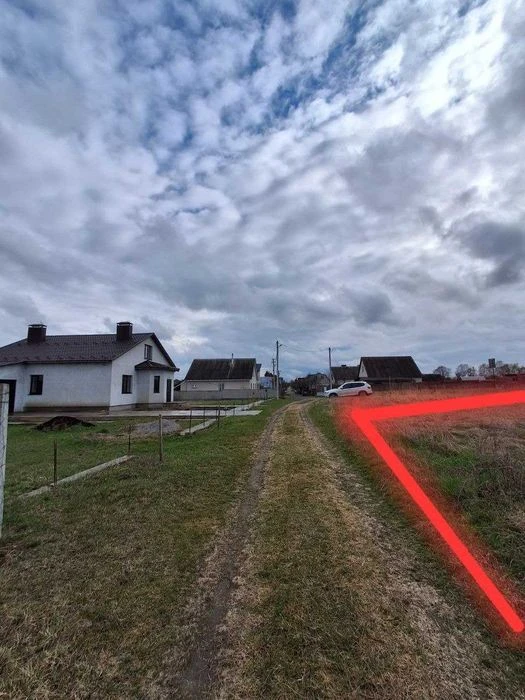Продам земельну ділянку в Старому Білоусі напроти школи! 12