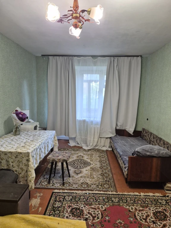 Продам однокімнатну  квартиру район Л.Лук'яненка