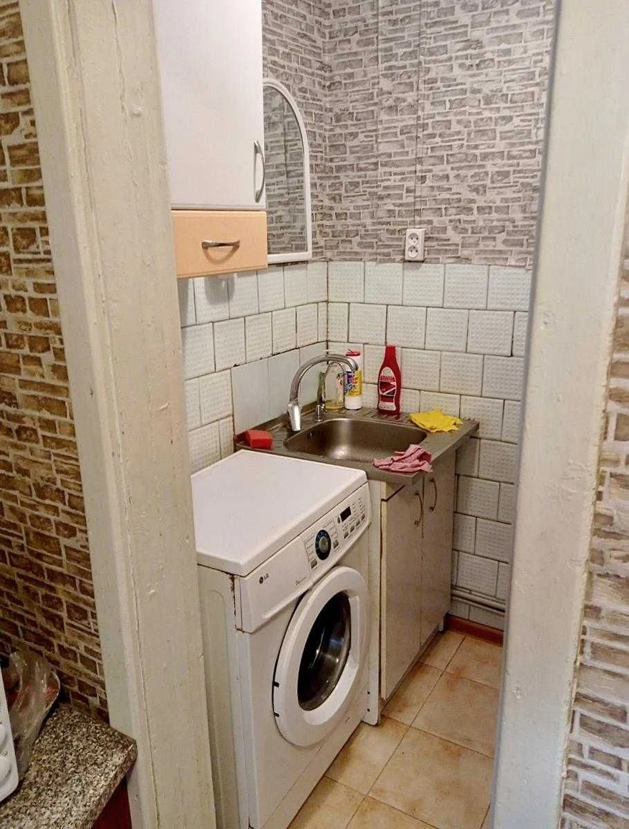 Торг! Продаж 1-кімнатного житла 24.5 м2 по вул, Загривного (