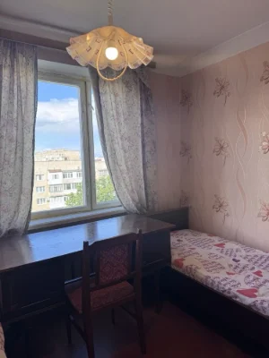 Продаж квартири в спальному районі міста
