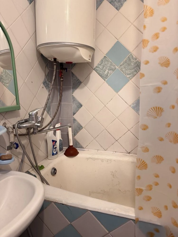 Продаж квартири в спальному районі міста
