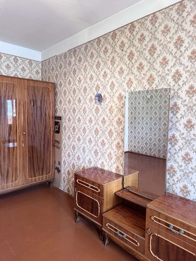 Продаж квартири в спальному районі міста