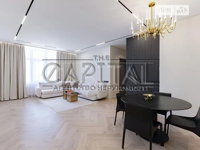 Sale of 4-room apartment 130 sq. m. on Andriy Verkhoglyada St. 11 •