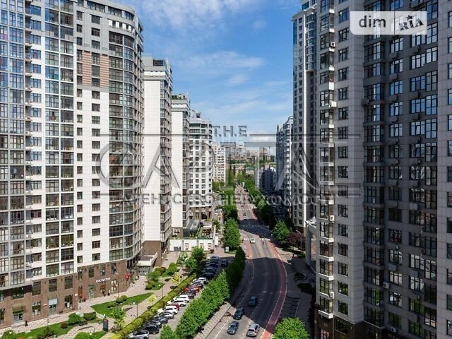 Sale of 4-room apartment 130 sq. m. on Andriy Verkhoglyada St. 11 •