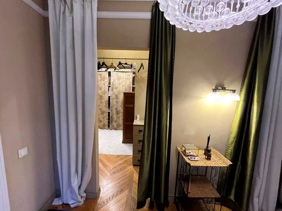 Квартира. Київ, Дніпровська набережна вул.
