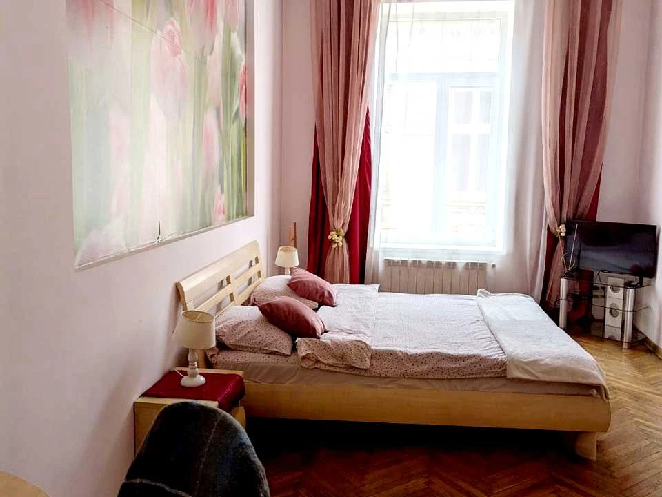 Квартира. Львів, Театральна вул.