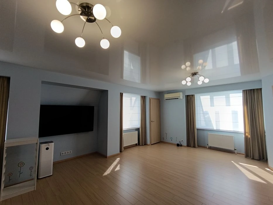 Apartment for sale 165 sq.m. with the effect of a private house + 2 parks