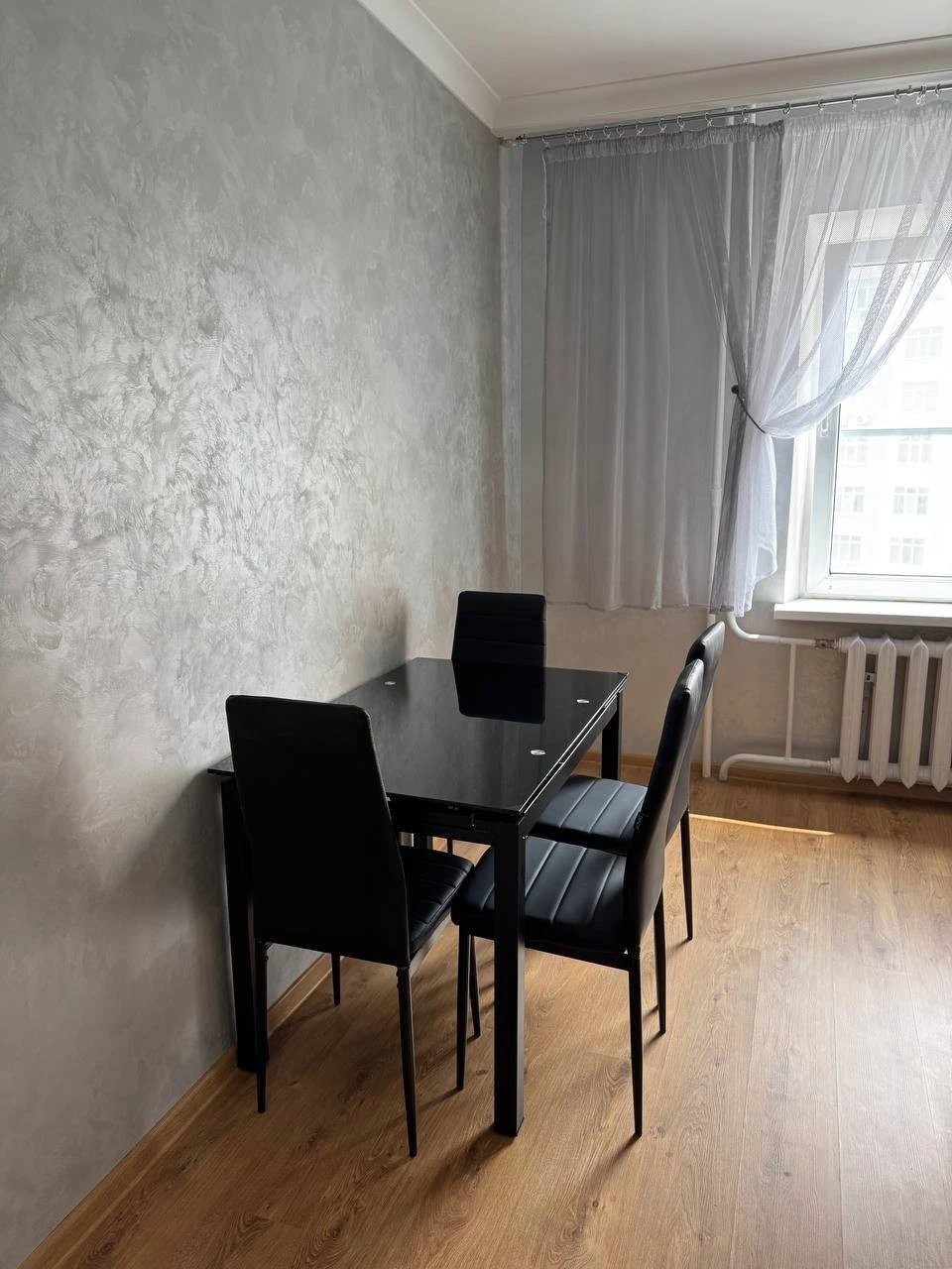 Оренда 2-кімнатної квартири 64 м², Олени Пчілки вул., 4