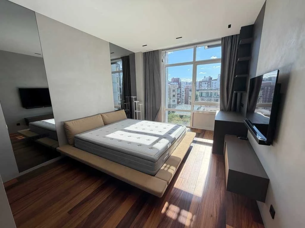 Оренда 2-кімнатної квартири 63 м², Саперне Поле вул., 5А