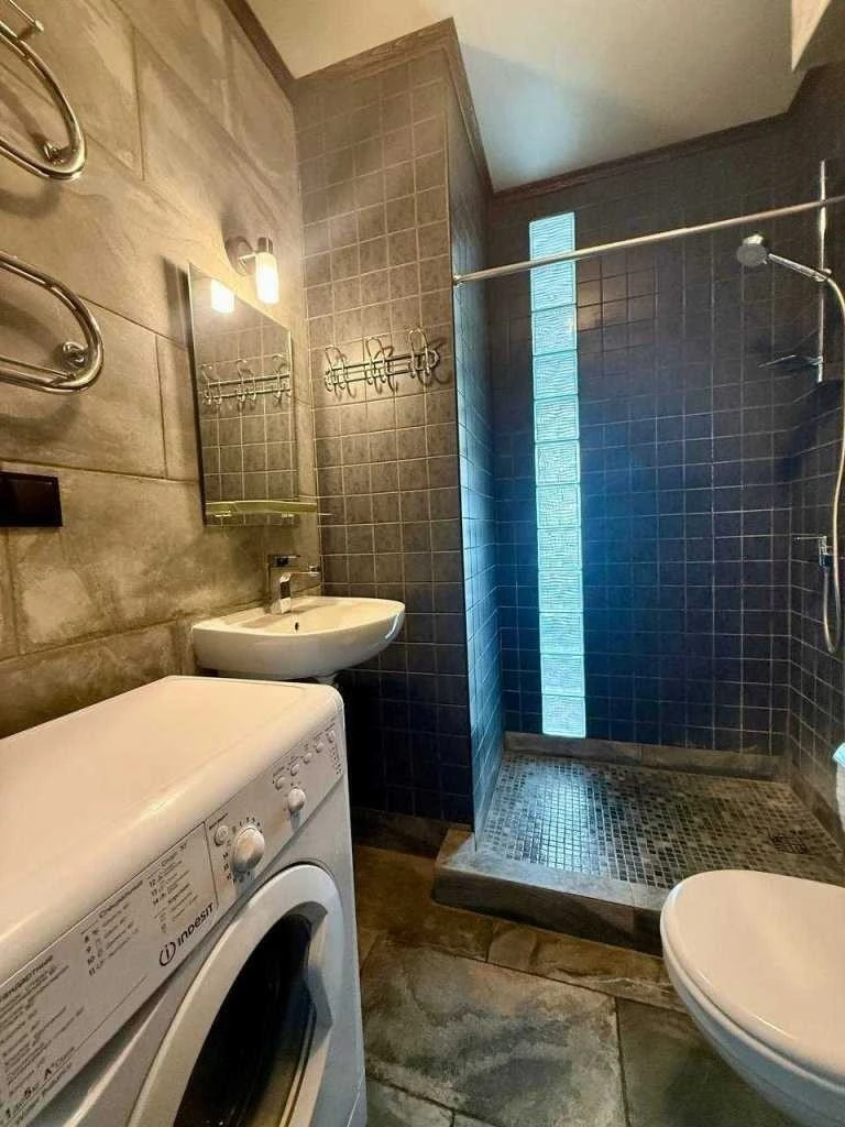 Оренда 1-кімнатної квартири 30 м², Бурмистенка вул.