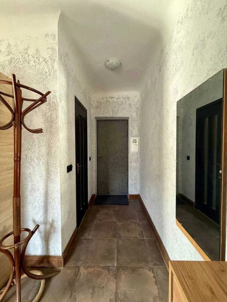 Оренда 1-кімнатної квартири 30 м², Бурмистенка вул.